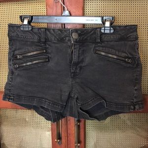 American Eagle dark grey/black shorts